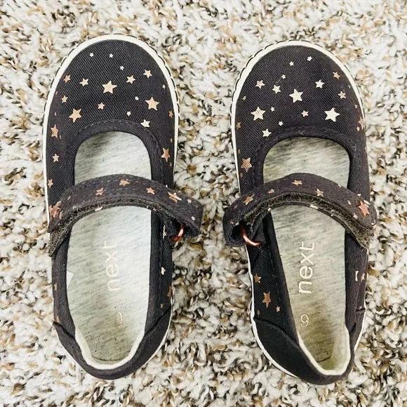 🛑❌SOLD❌🛑 Charcoal Star Shoes Baby Girl - Picture 1 of 3